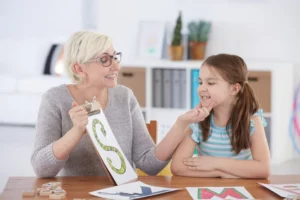 گفتاردرمانی برای مشکلات تلفظی